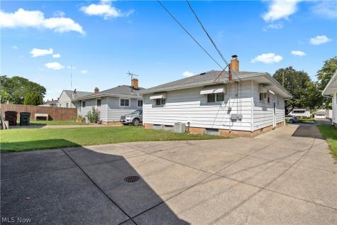 3331 Stanfield Drive Parma OH 44134