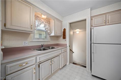 3331 Stanfield Drive Parma OH 44134
