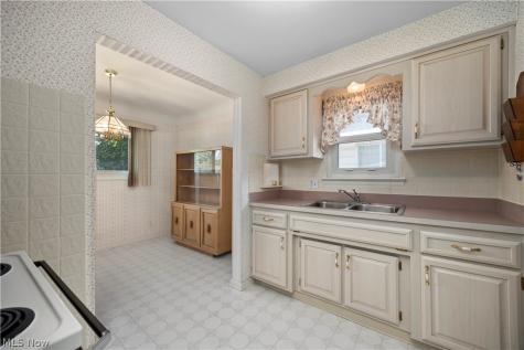 3331 Stanfield Drive Parma OH 44134