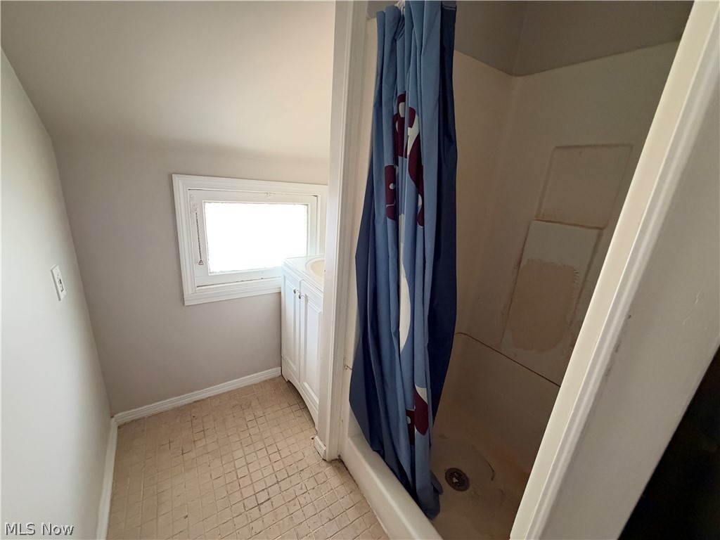 3901 Woburn Avenue Cleveland OH 44109