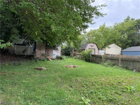 3901 Woburn Avenue Cleveland OH 44109