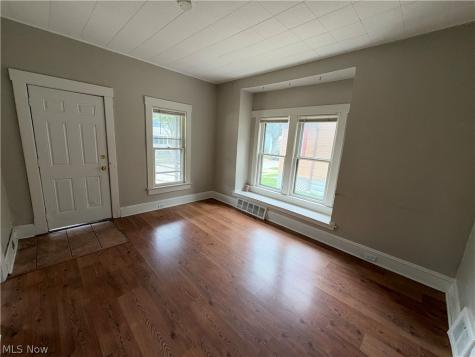 3901 Woburn Avenue Cleveland OH 44109