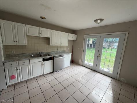 3901 Woburn Avenue Cleveland OH 44109