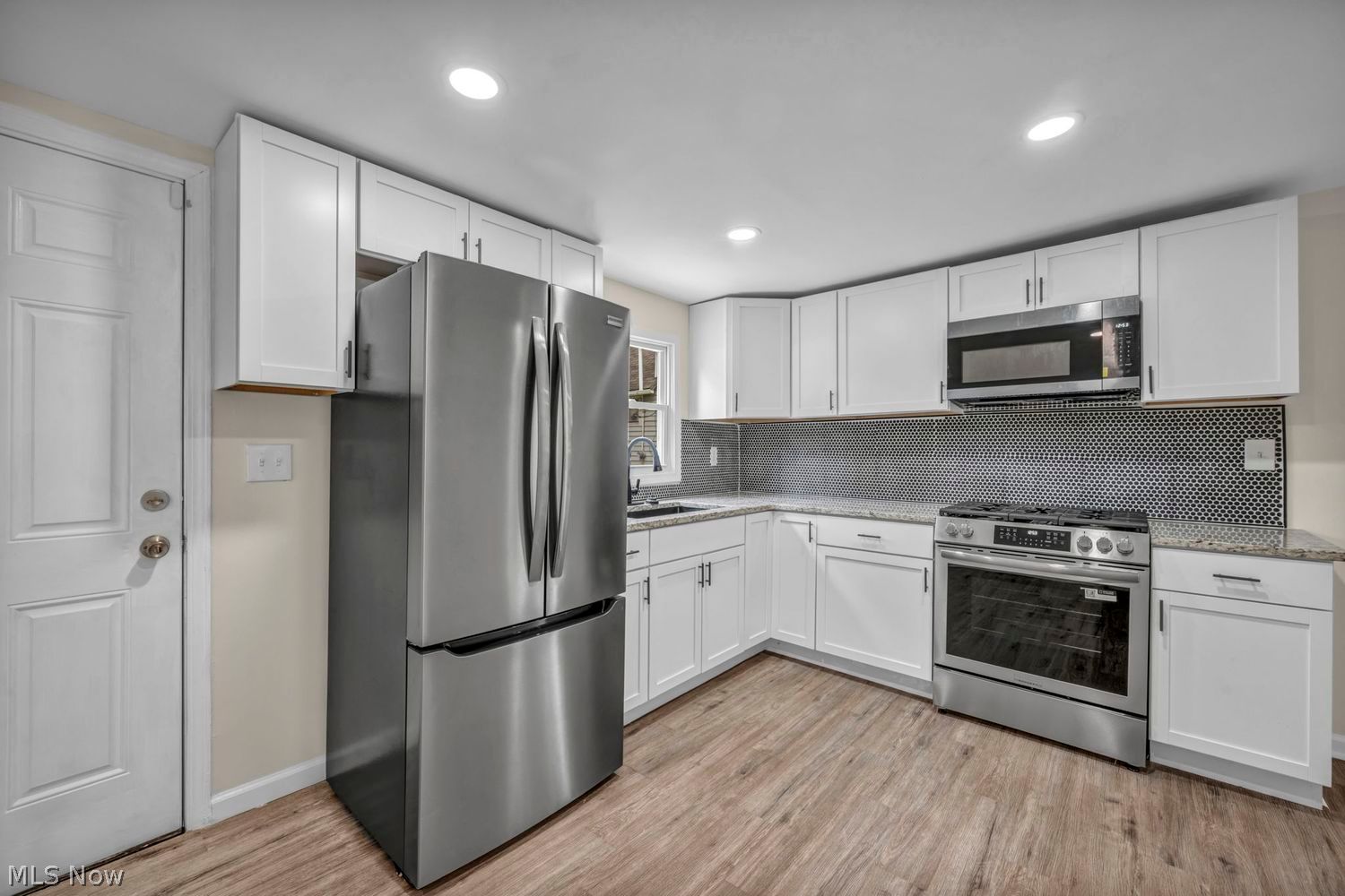 7816 Colgate Avenue Cleveland OH 44102