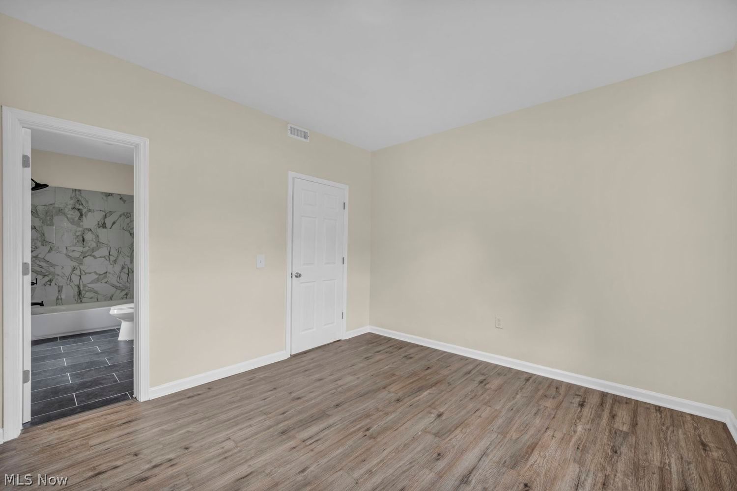 7816 Colgate Avenue Cleveland OH 44102