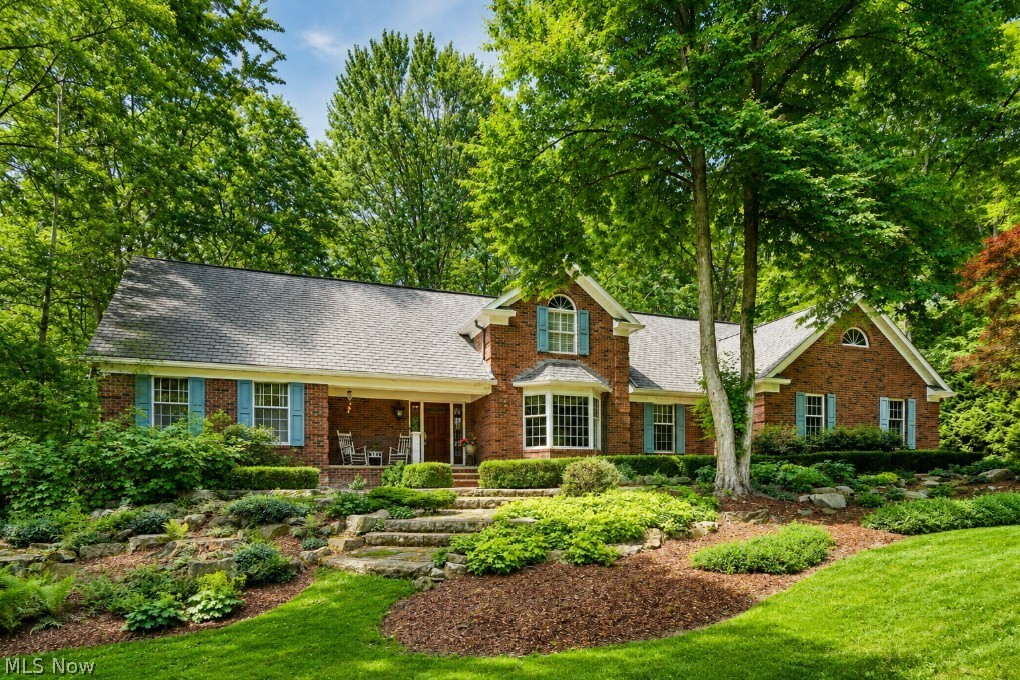 3807 Mapleleaf Hill Bath OH 44333
