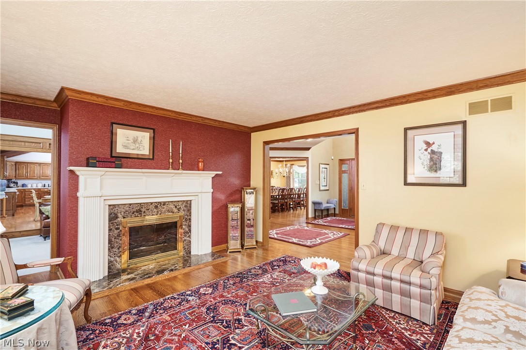 3807 Mapleleaf Hill Bath OH 44333