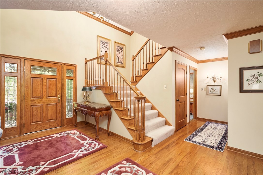 3807 Mapleleaf Hill Bath OH 44333