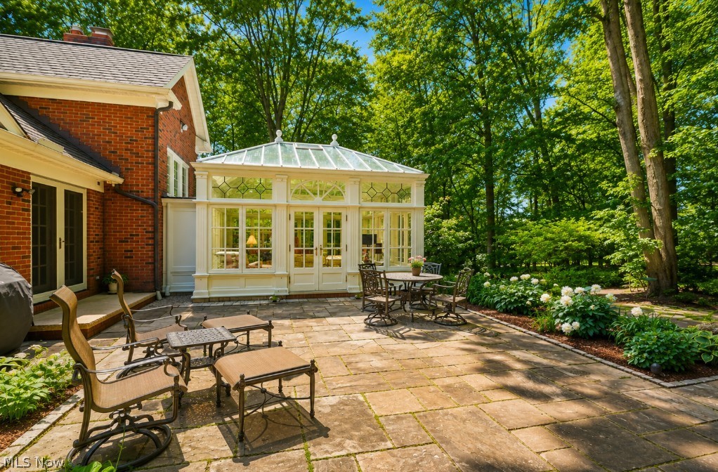 3807 Mapleleaf Hill Bath OH 44333