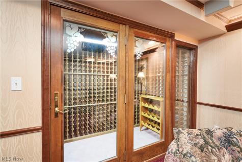 3807 Mapleleaf Hill Bath OH 44333