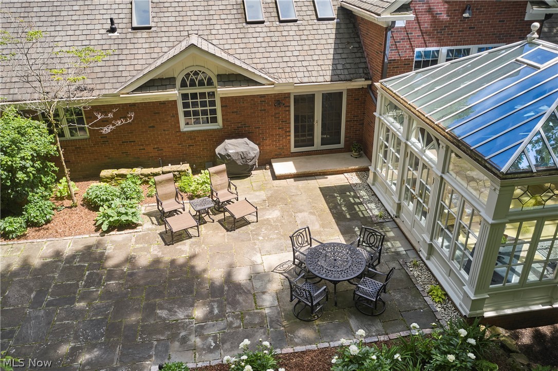 3807 Mapleleaf Hill Bath OH 44333
