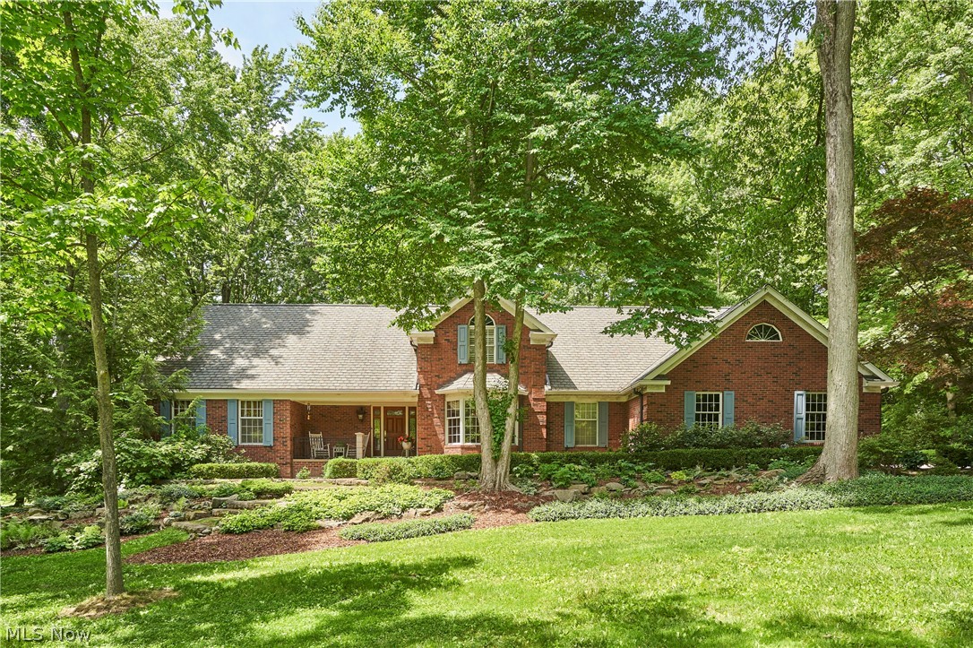3807 Mapleleaf Hill Bath OH 44333