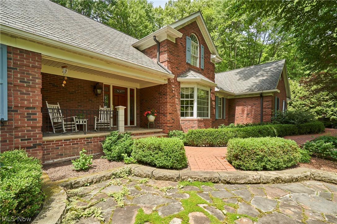 3807 Mapleleaf Hill Bath OH 44333