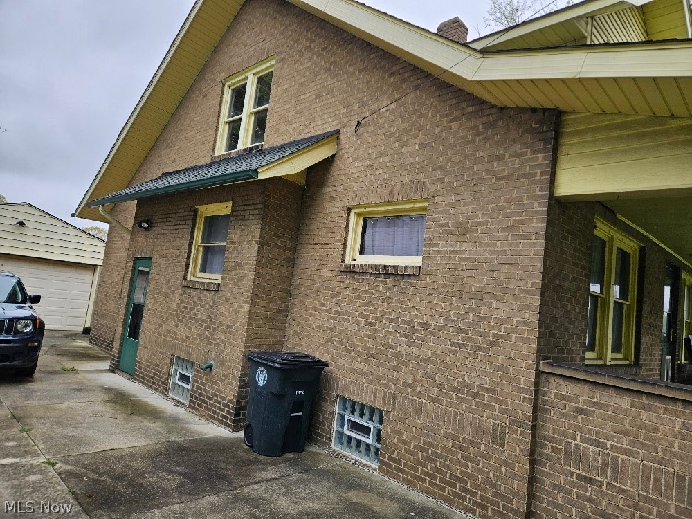 2293 Quayle Drive Akron OH 44312
