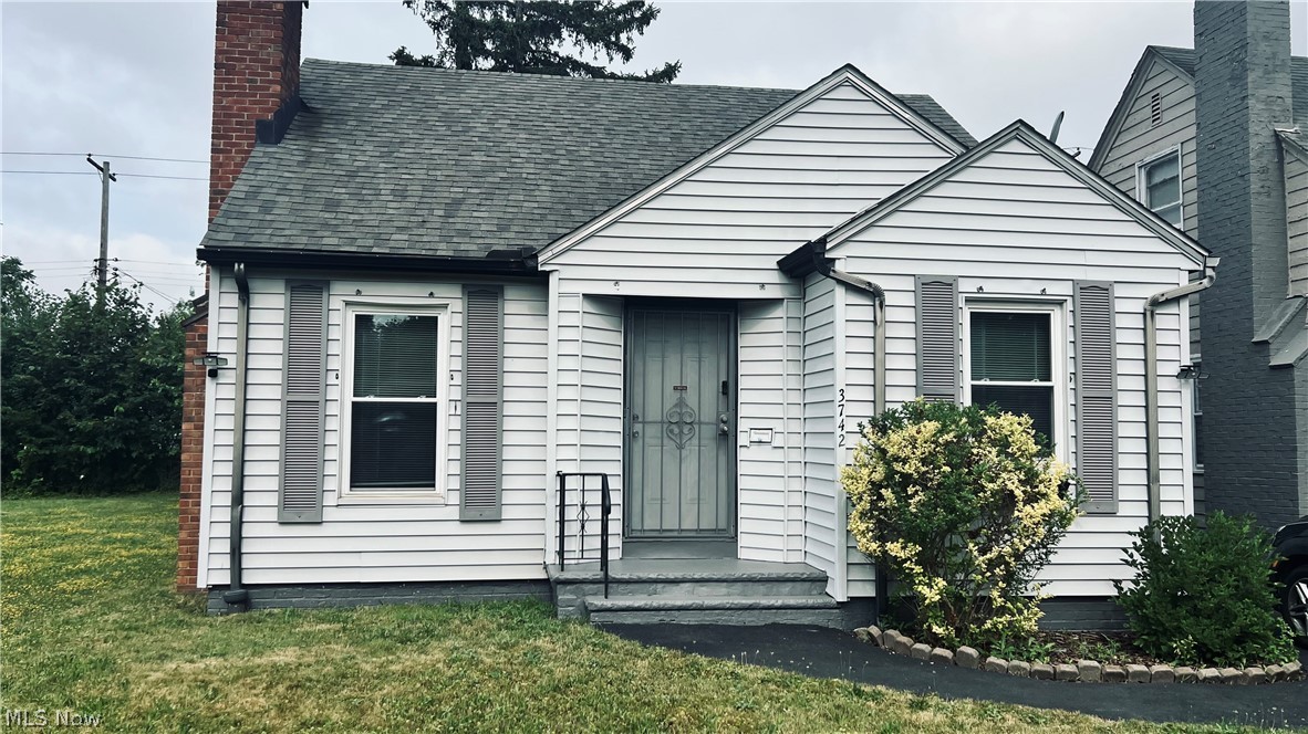 3742 Menlo Road Shaker Heights OH 44120