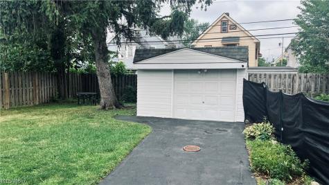 3742 Menlo Road Shaker Heights OH 44120