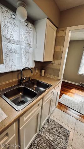 3742 Menlo Road Shaker Heights OH 44120