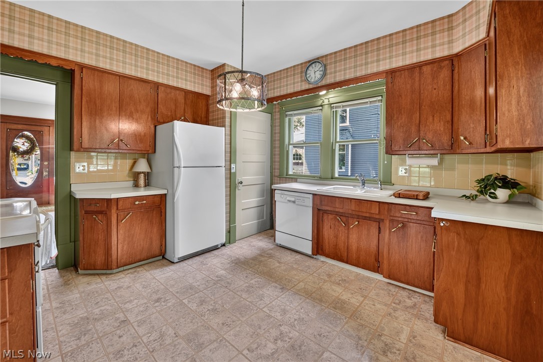 155 Highland Avenue Wadsworth OH 44281