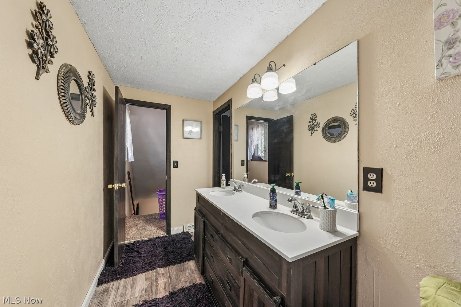 5606 Grove Avenue Mentor OH 44060