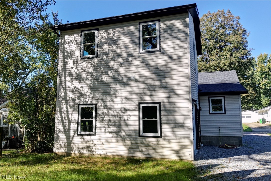 852 15th Street NW Massillon OH 44647
