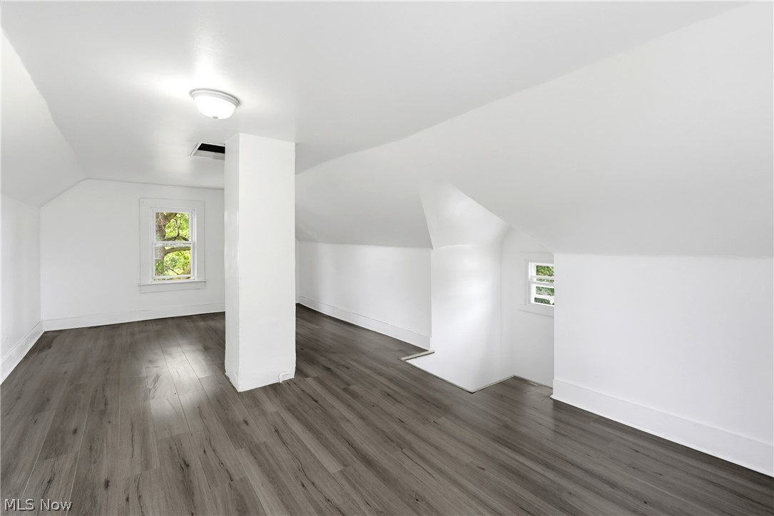 529 Hazel Place Akron OH 44304
