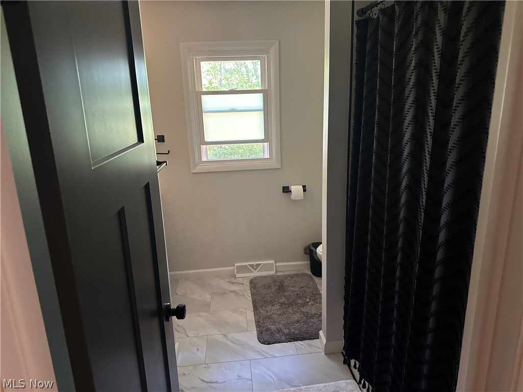 1121 Doralee Drive Mogadore OH 44260