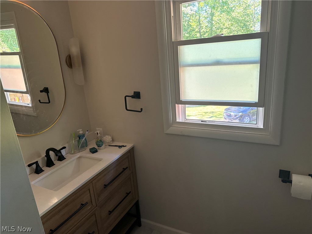 1121 Doralee Drive Mogadore OH 44260
