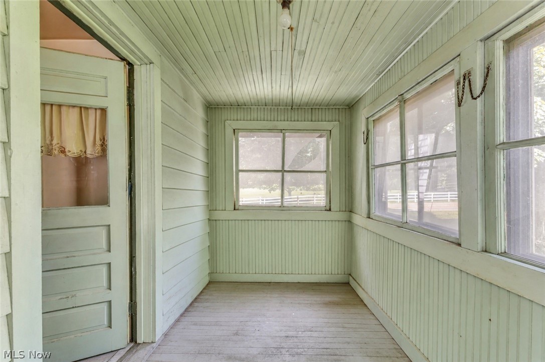 3356 S Leavitt Road SW Lordstown OH 44481