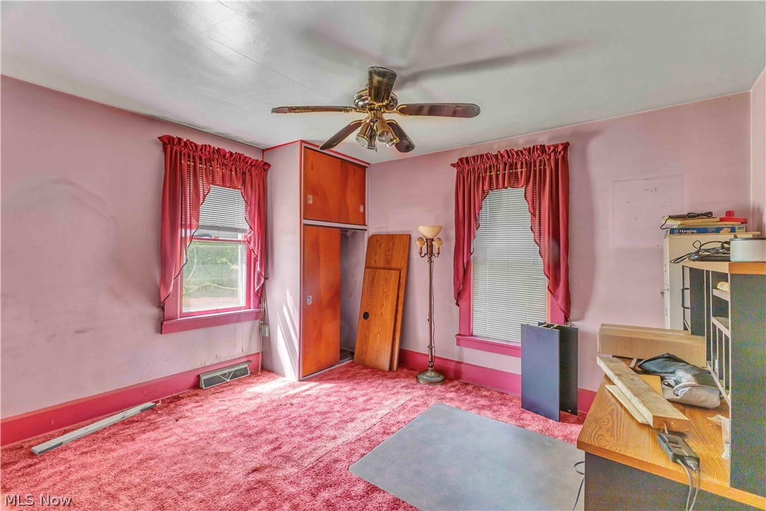 3356 S Leavitt Road SW Lordstown OH 44481