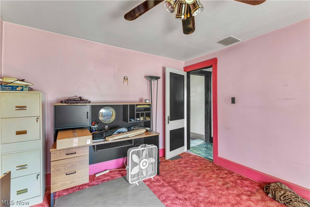 3356 S Leavitt Road SW Lordstown OH 44481