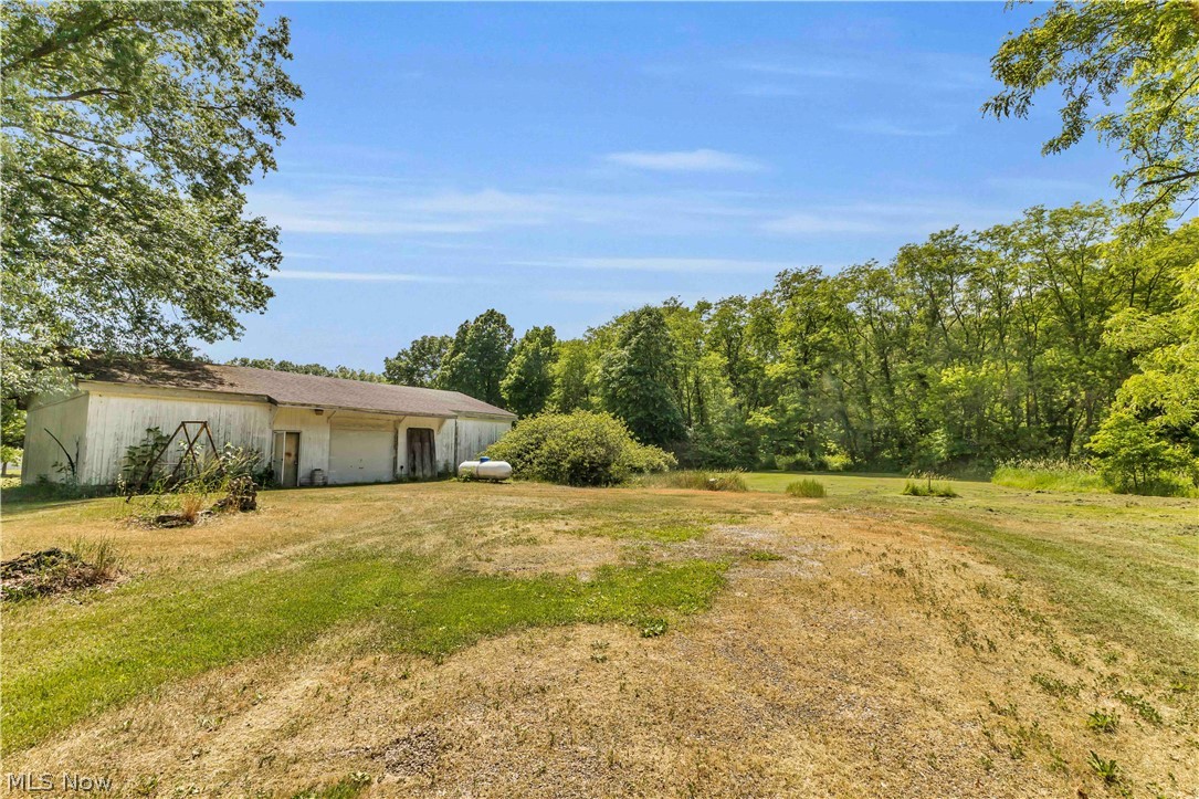 3356 S Leavitt Road SW Lordstown OH 44481