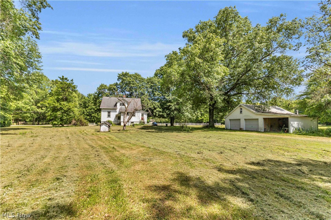 3356 S Leavitt Road SW Lordstown OH 44481