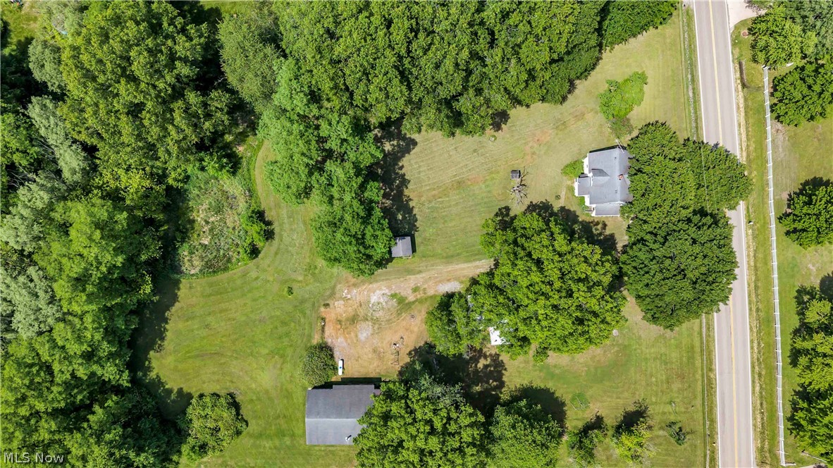 3356 S Leavitt Road SW Lordstown OH 44481