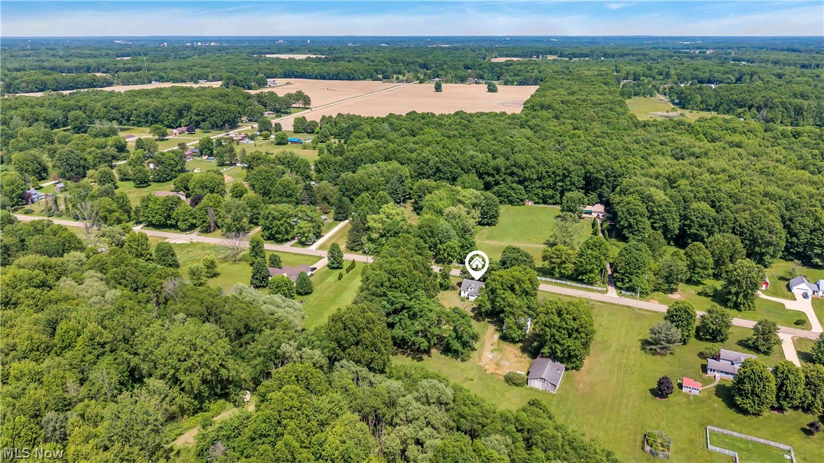 3356 S Leavitt Road SW Lordstown OH 44481