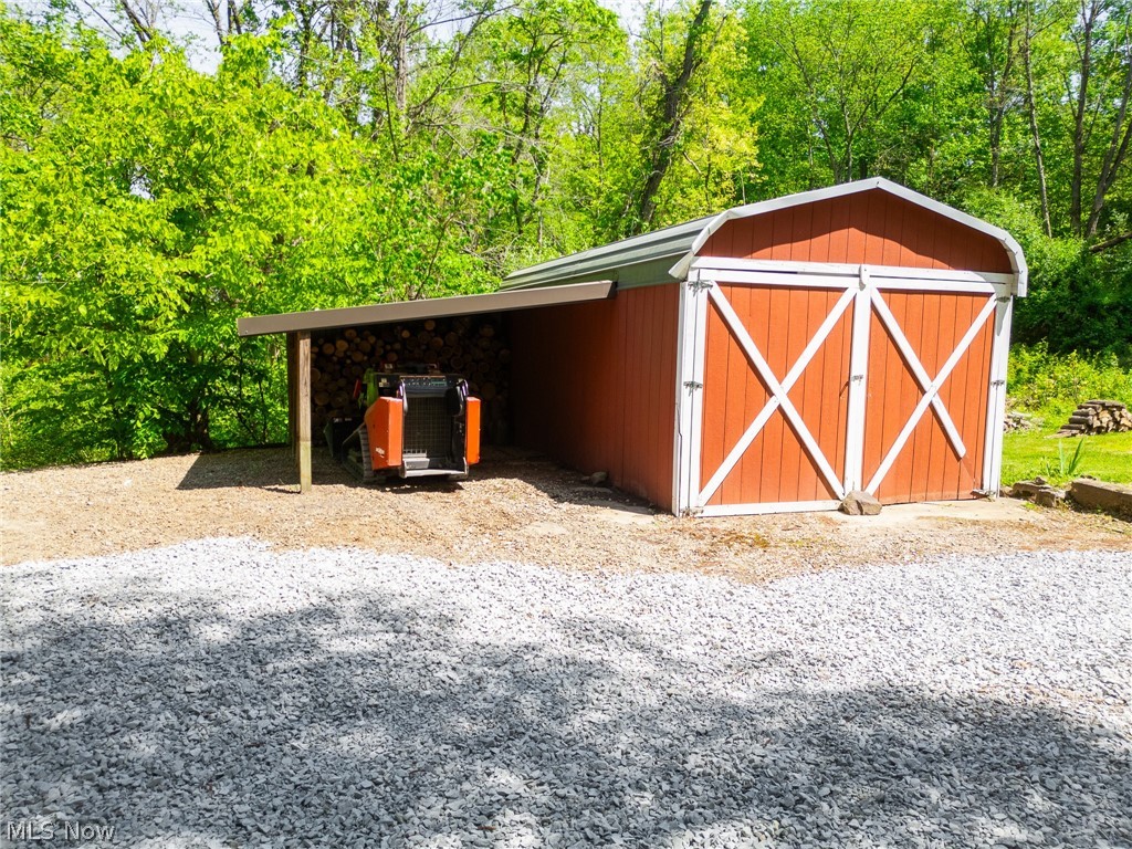 2317 Goshen Hill Road SE New Philadelphia OH 44663