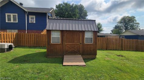 304 Oakwood Avenue Marietta OH 45750