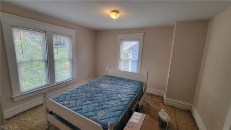 304 Oakwood Avenue Marietta OH 45750