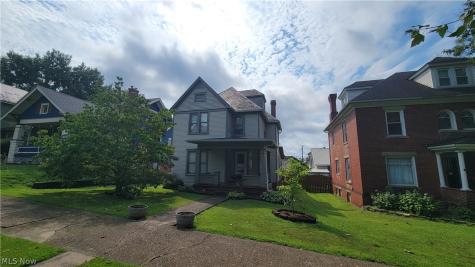 304 Oakwood Avenue Marietta OH 45750