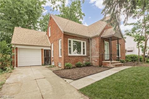 17917 Mccracken Road Maple Heights OH 44137