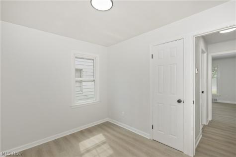 17917 Mccracken Road Maple Heights OH 44137