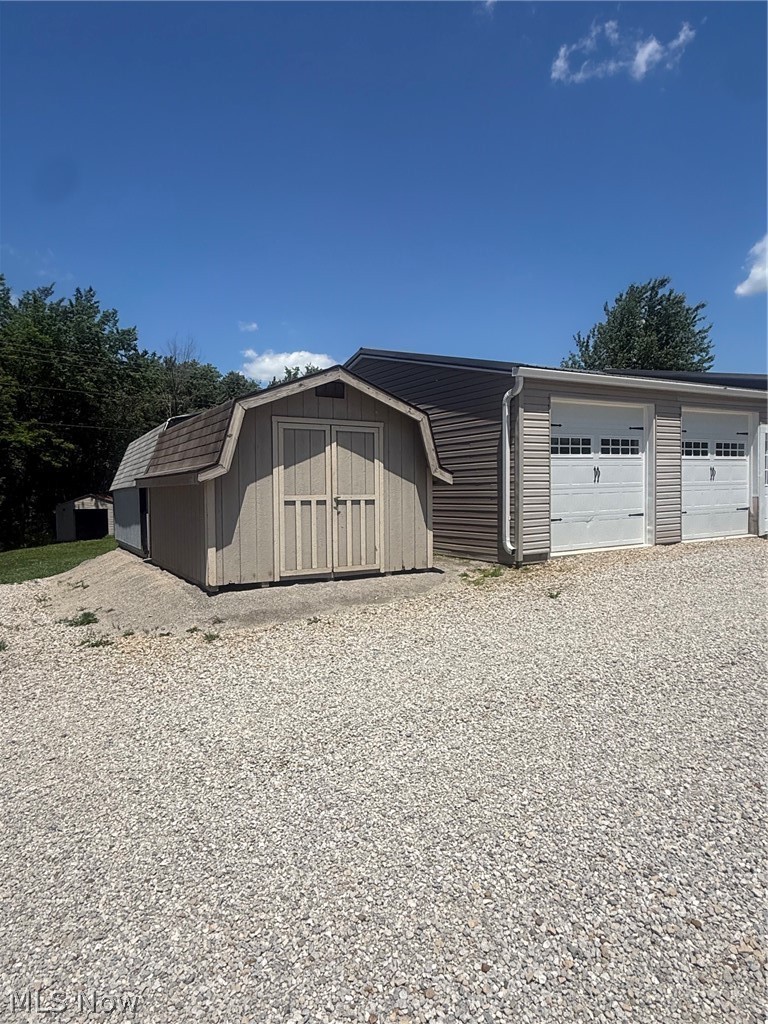 75663 Old Twenty One Road Kimbolton OH 43749