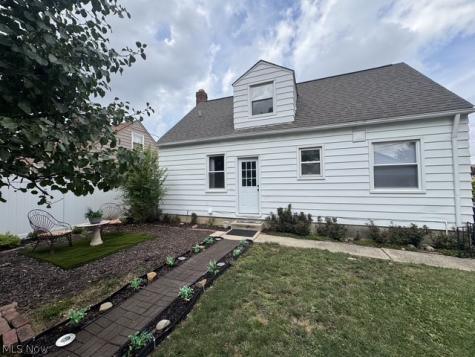 2725 Walbrook Avenue Cleveland OH 44109