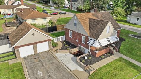 571 Wesleyan Avenue Barberton OH 44203