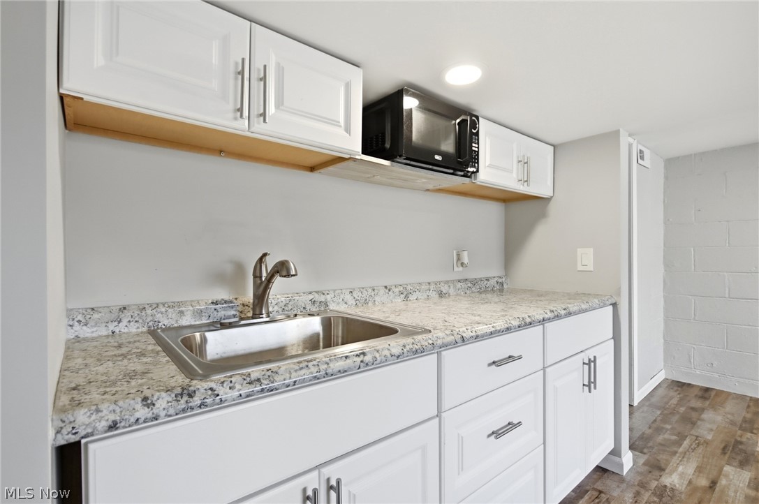 571 Wesleyan Avenue Barberton OH 44203