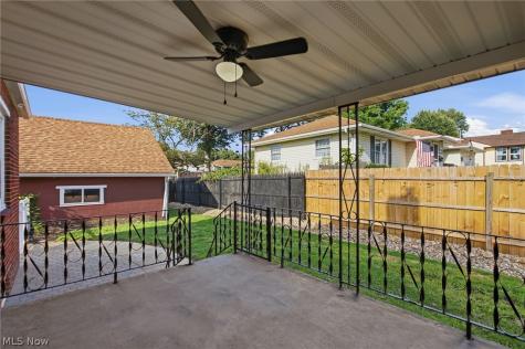 571 Wesleyan Avenue Barberton OH 44203