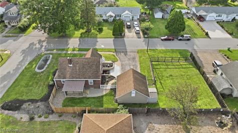 571 Wesleyan Avenue Barberton OH 44203