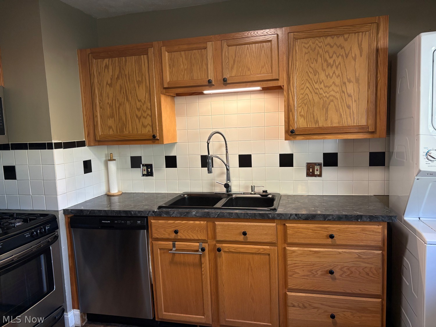 3419 Symphony Lane New Franklin OH 44216