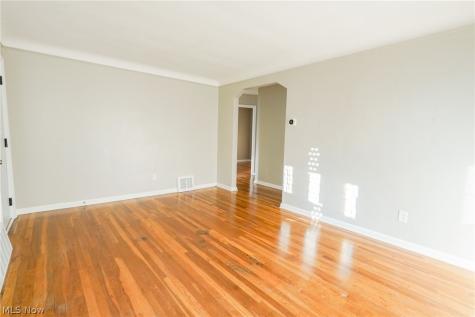 1644 Douglas Road Wickliffe OH 44092