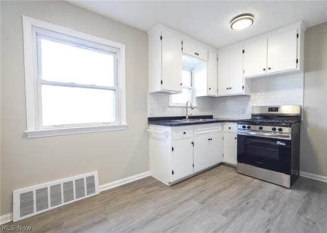 1644 Douglas Road Wickliffe OH 44092