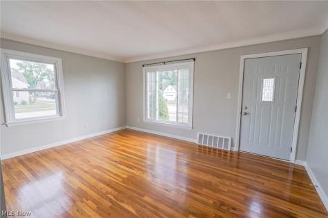 1644 Douglas Road Wickliffe OH 44092